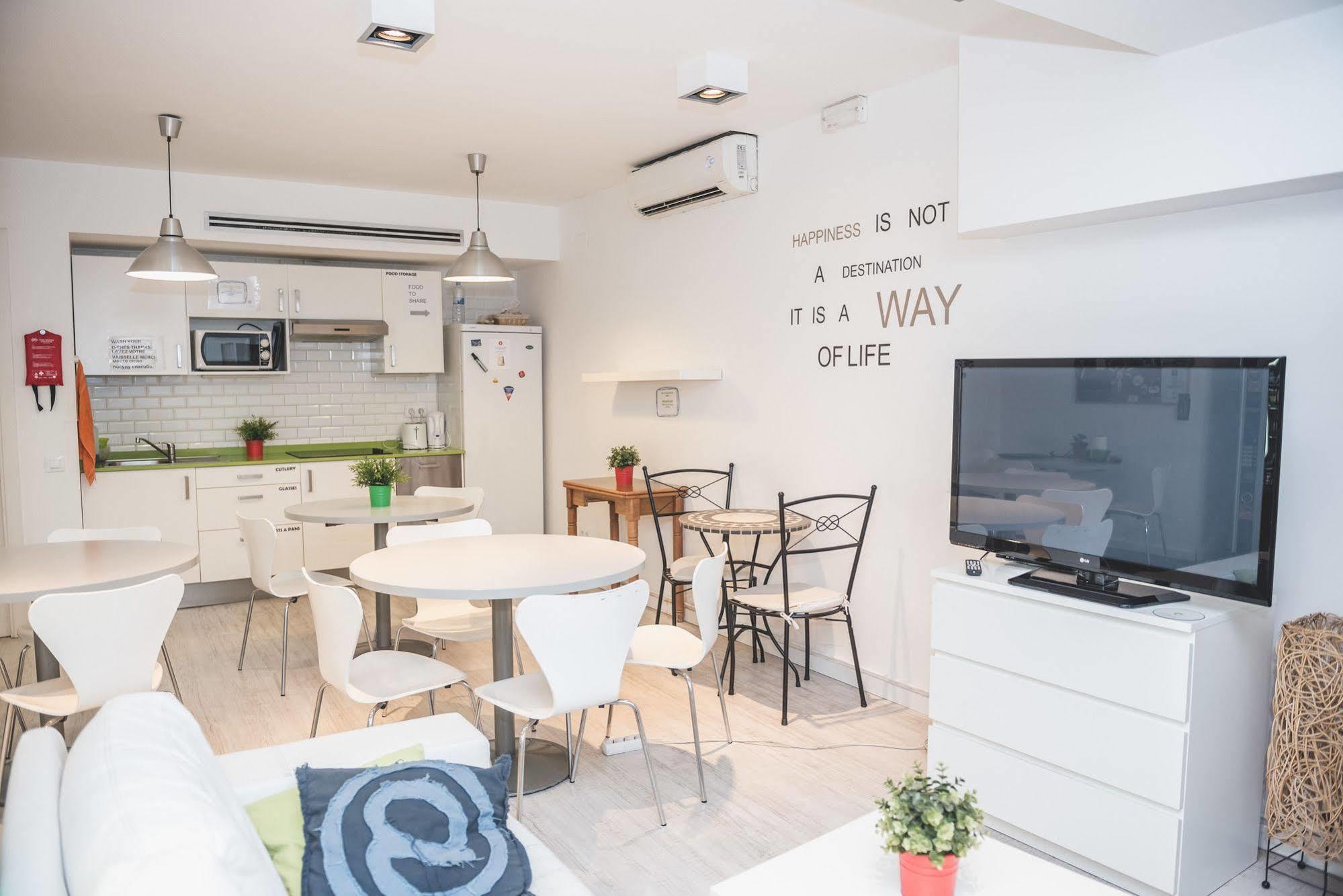ברצלונה Rocket Hostels Gracia מראה חיצוני תמונה