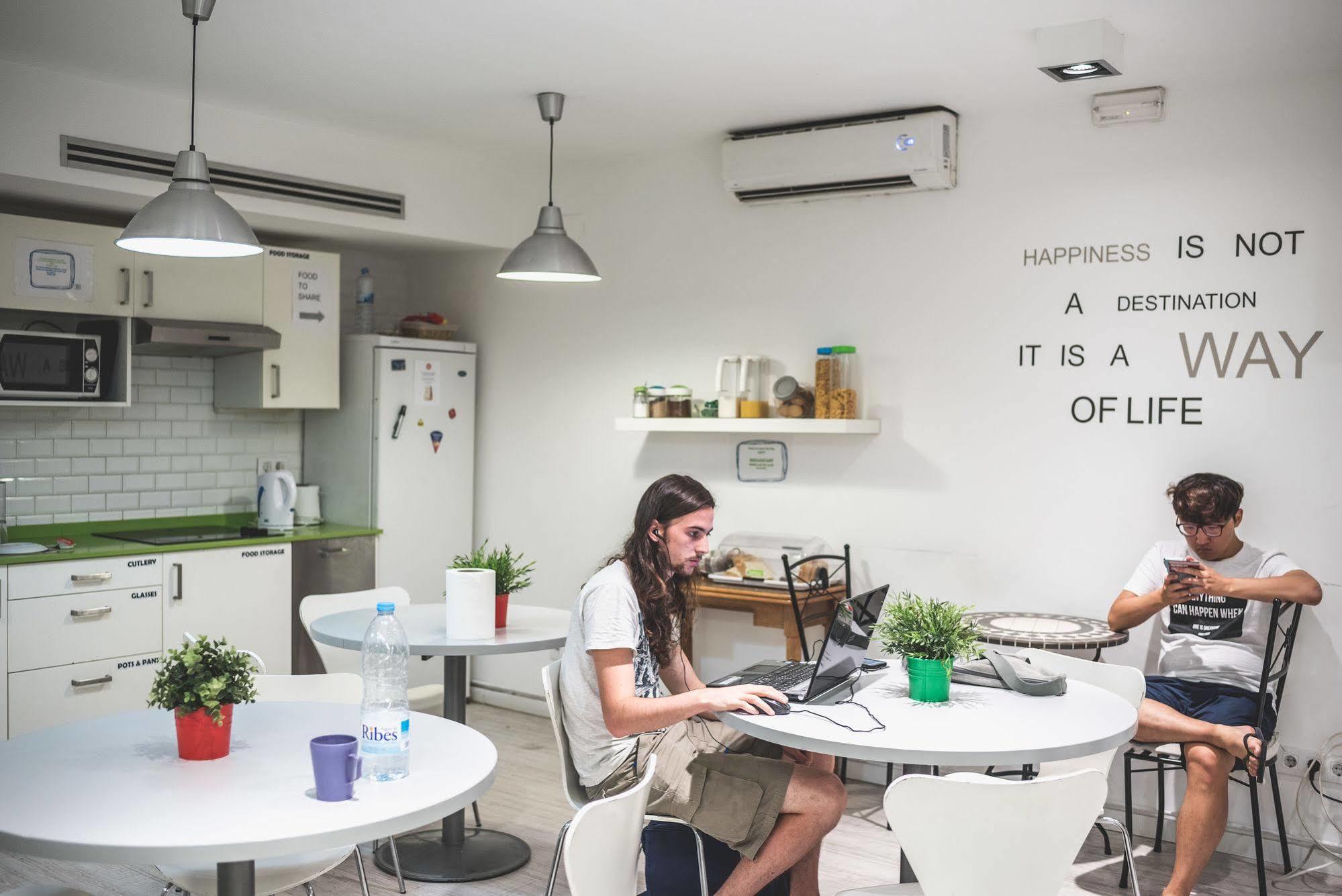 ברצלונה Rocket Hostels Gracia מראה חיצוני תמונה